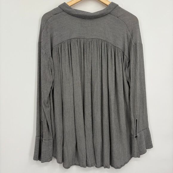 Free People Magic Breeze Button Up Oversized Top, Sz XS, Black/Gray, Bell Sleeve - Picture 3 of 10